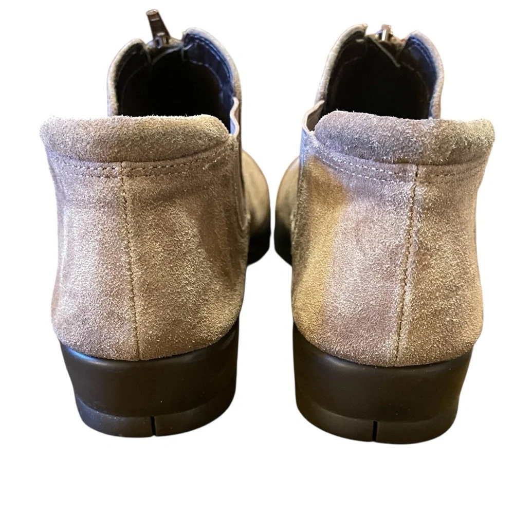 Aerosoles Stitch N Turn Tan Leather Suede Wedge Booties Front‎ Zip Up Size 8